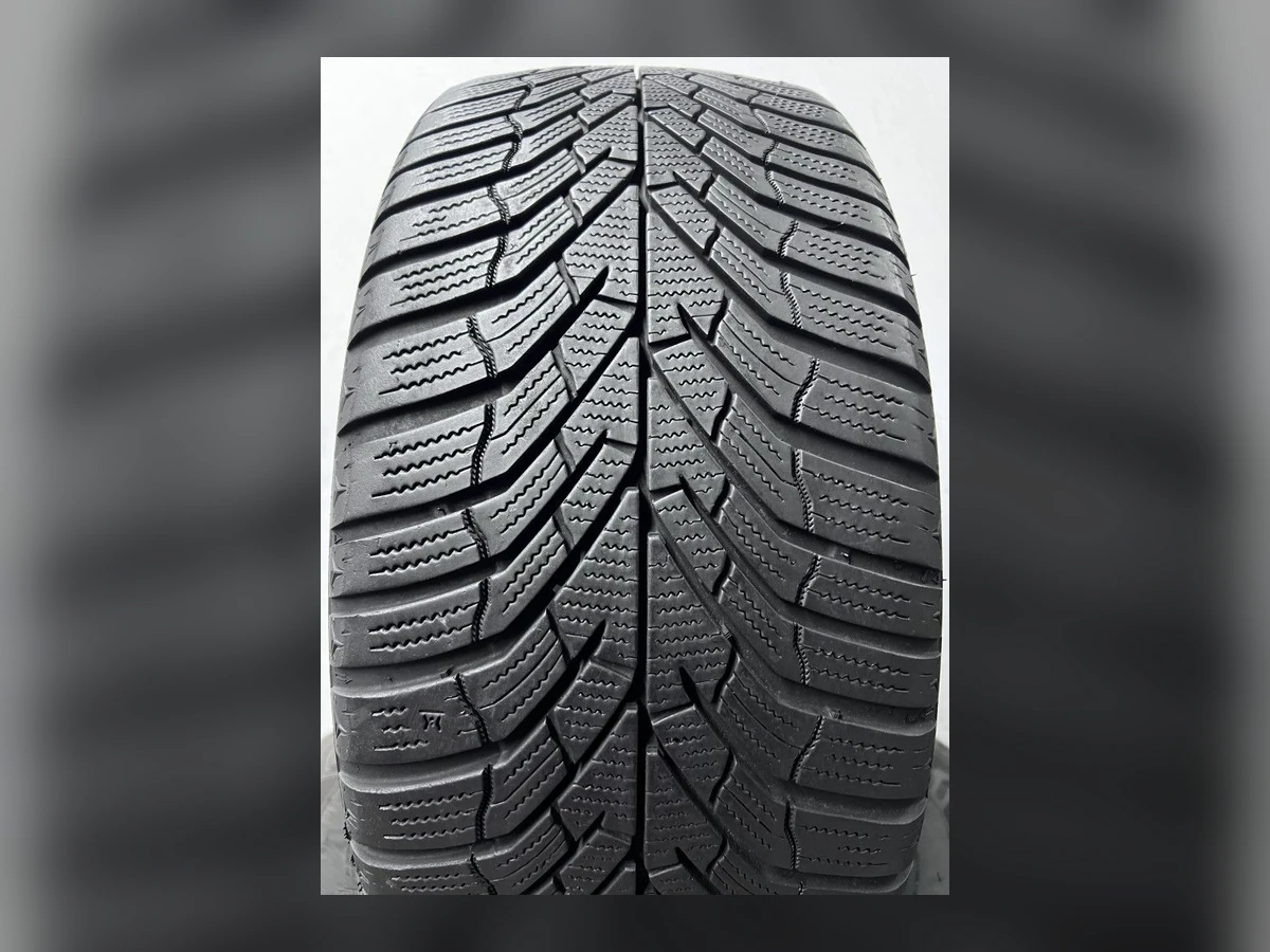 Kumho — Kumho 225/40 R18 — 225/40 R18