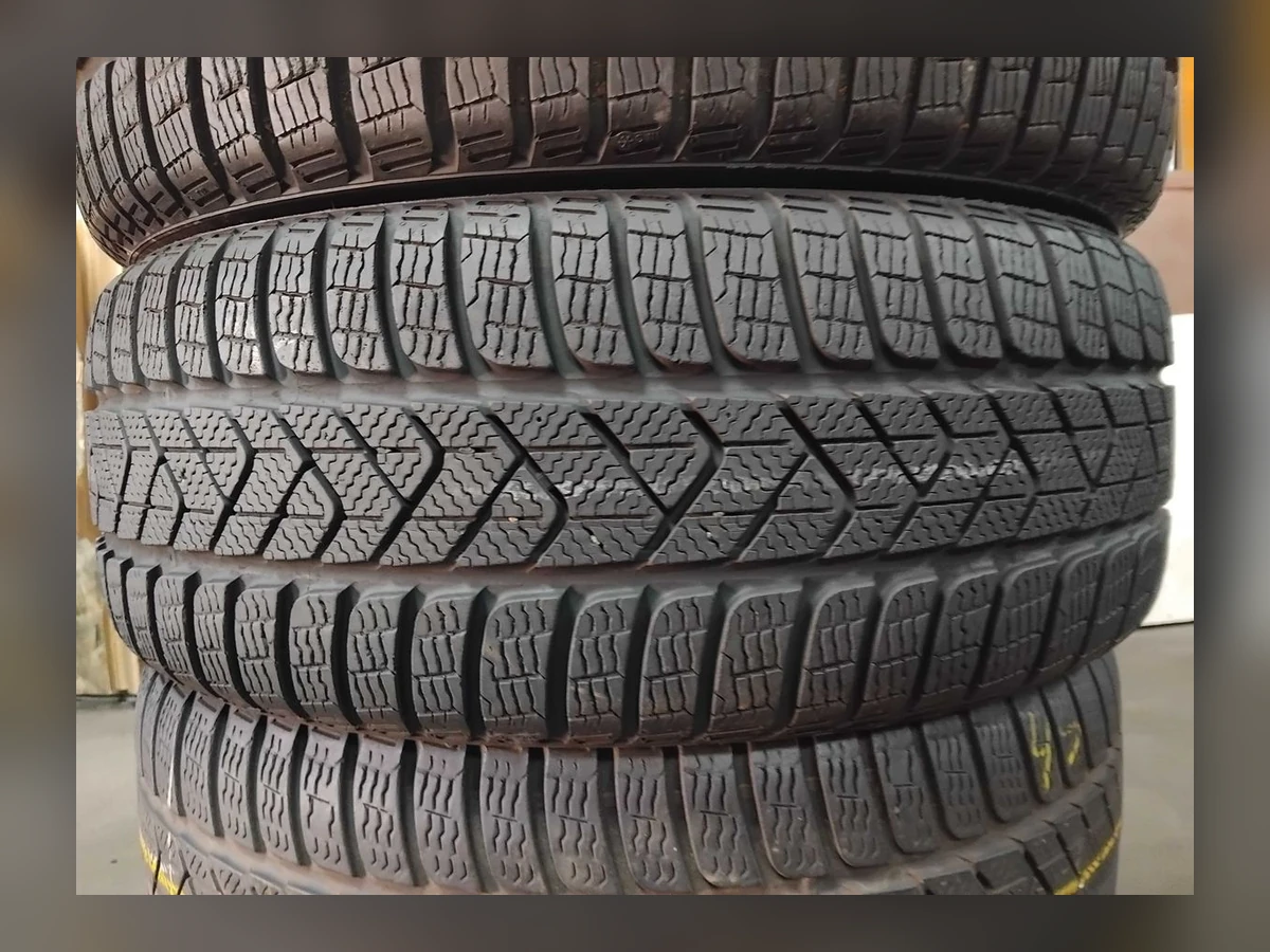 Pirelli — Pirelli 215/55 R17 — 215/55 R17