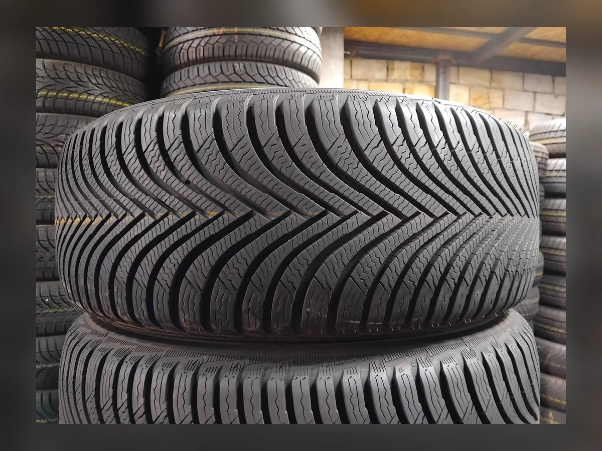 Michelin — Michelin 215/55 R17 — 215/55 R17