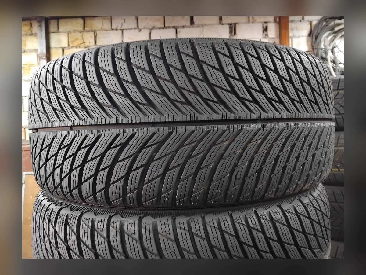 Michelin — Michelin 245/45 R18 — 245/45 R18