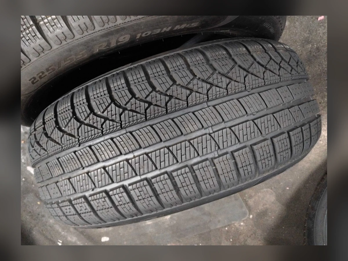 Pirelli — Pirelli 225/55 R19 — 225/55 R19