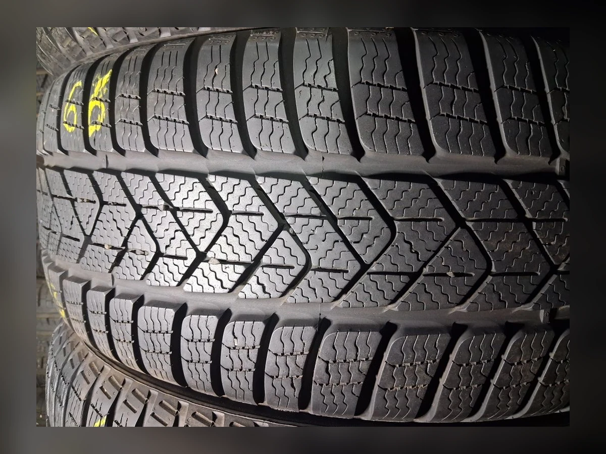 Pirelli — Pirelli 215/55 R17 — 215/55 R17