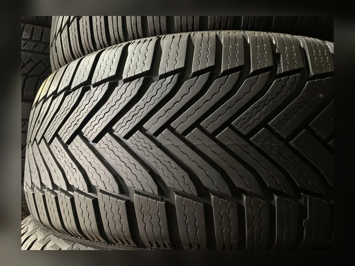 Michelin — Michelin 215/55 R17 — 215/55 R17