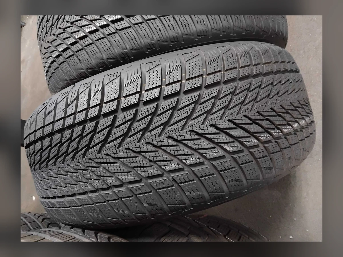Goodyear — Goodyear 245/45 R19 — 245/45 R19
