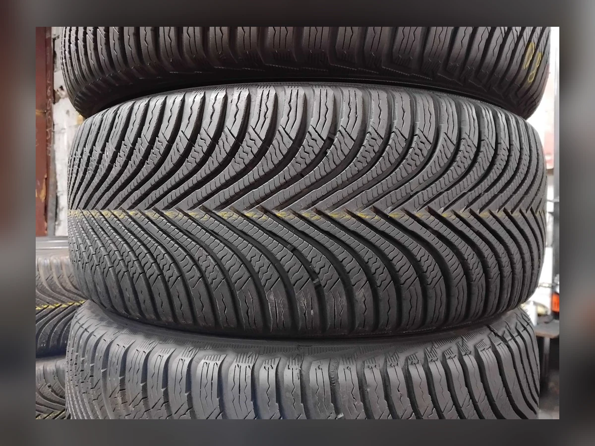 Michelin — Michelin 215/55 R17 — 215/55 R17