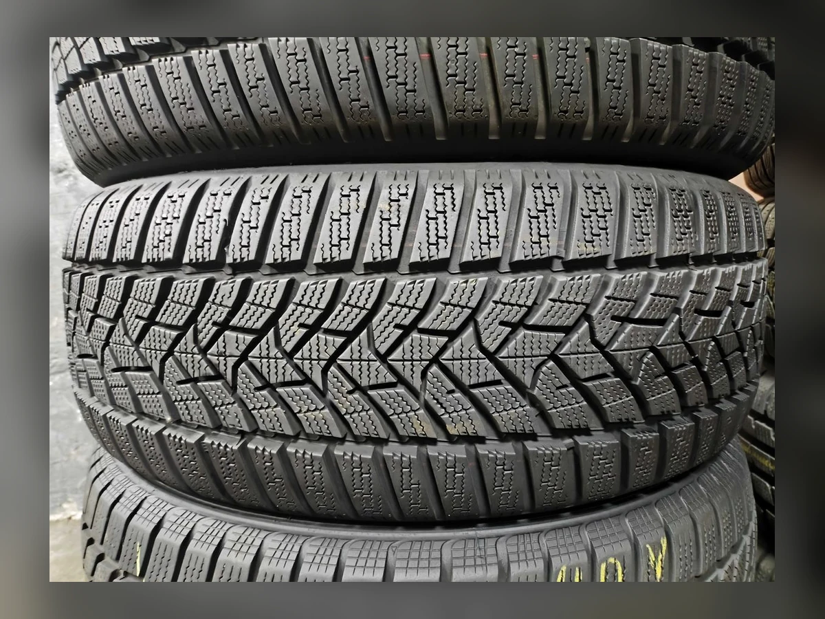 Dunlop — Dunlop 215/55 R17 — 215/55 R17
