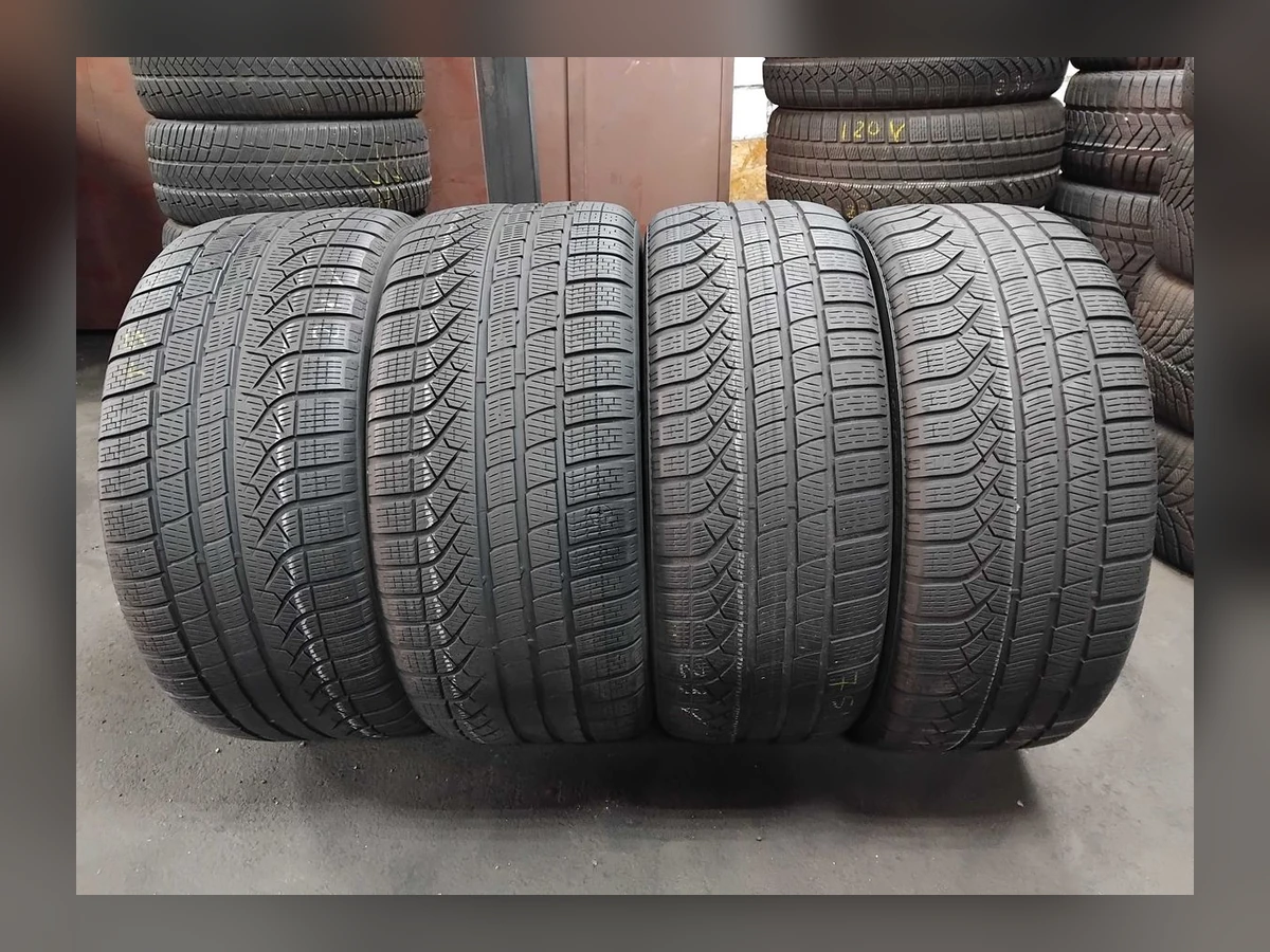 Pirelli — Pirelli 275/40 R19 — 275/40 R19