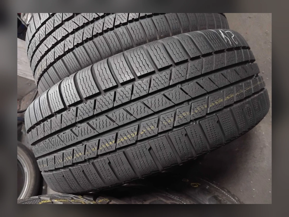 Continental — Continental 235/50 R18 — 235/50 R18