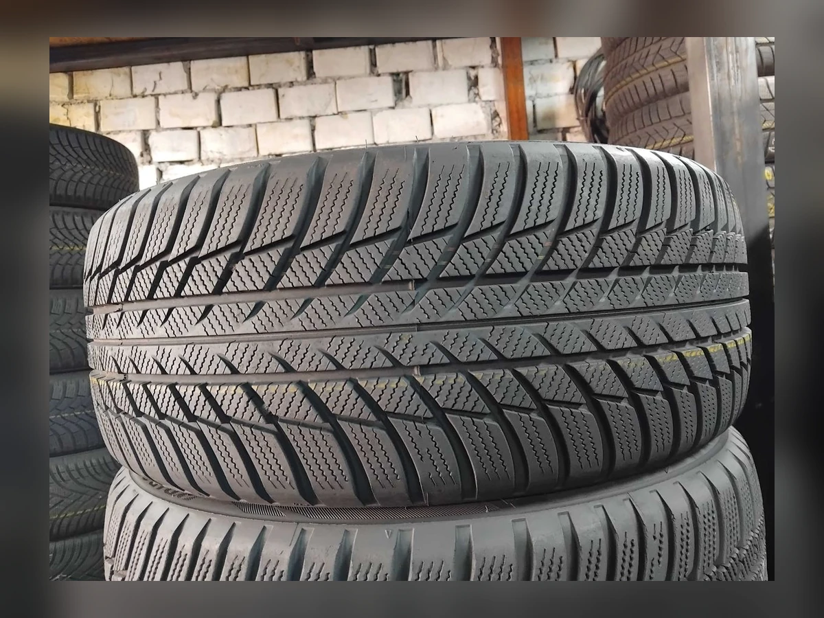 Bridgestone — Bridgestone 225/45 R18 — 225/45 R18
