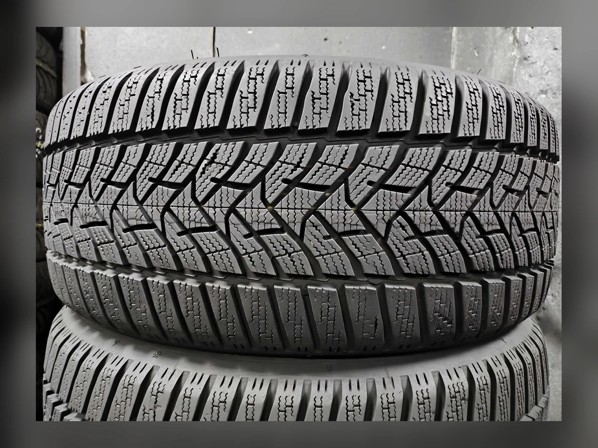 Dunlop — Dunlop 225/45 R17 — 225/45 R17
