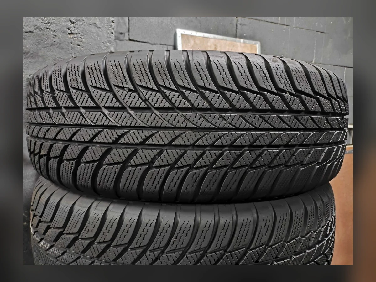 Bridgestone — Bridgestone 215/65 R17 — 215/65 R17