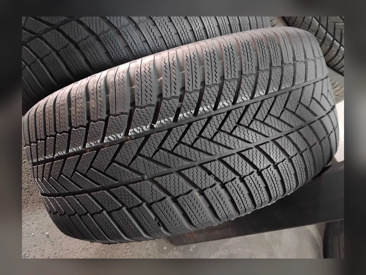 Bridgestone — Bridgestone 255/50 R19 — 255/50 R19