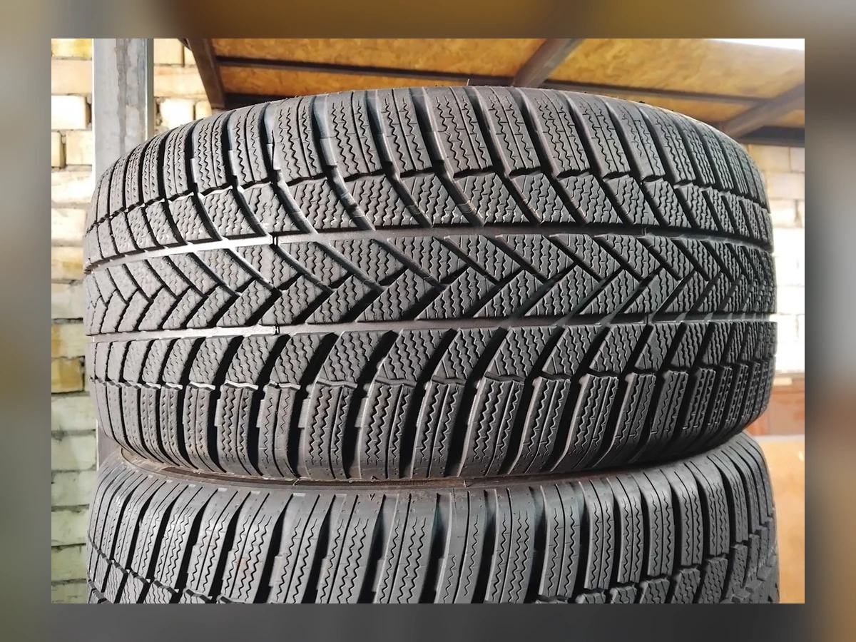 Bridgestone — Bridgestone 255/50 R19 — 255/50 R19
