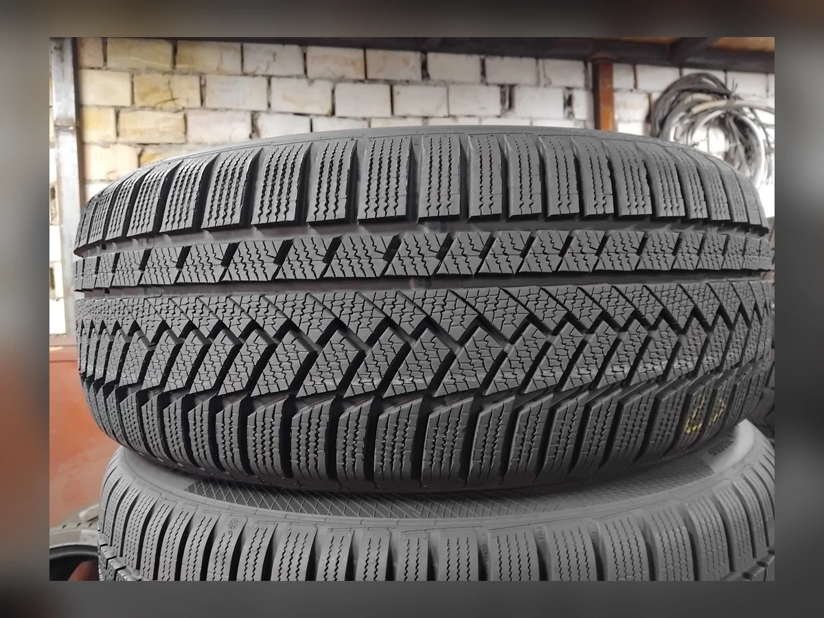 Continental — Continental 235/50 R19 — 235/50 R19