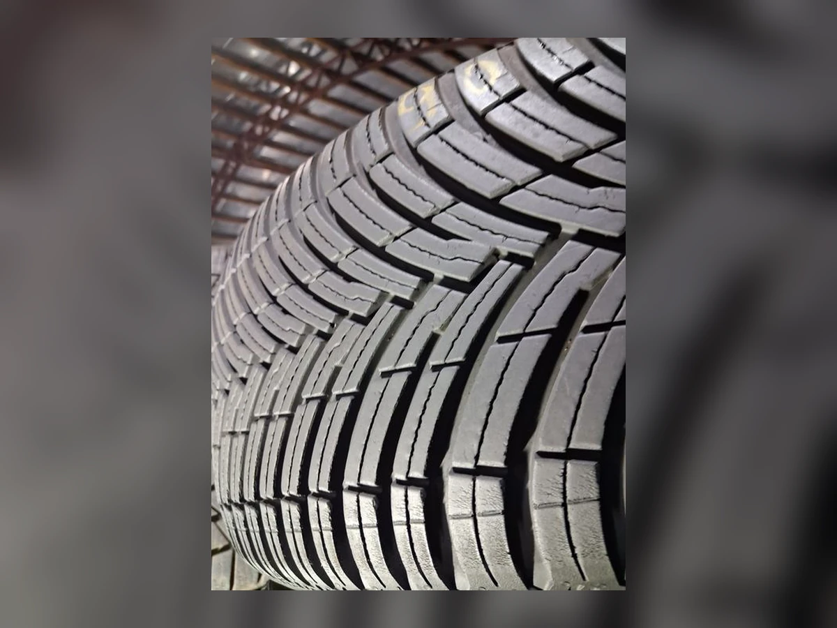 Pirelli — Pirelli 235/45 R19 — 235/45 R19