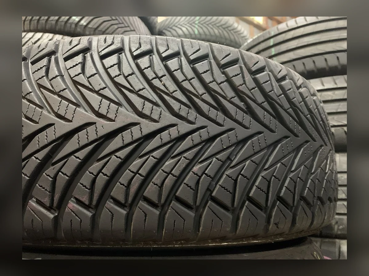Michelin — Michelin 215/60 R16 — 215/60 R16
