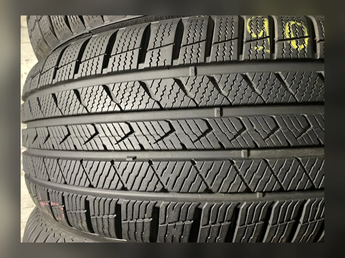 Vredestein — Vredestein 235/50 R20 — 235/50 R20