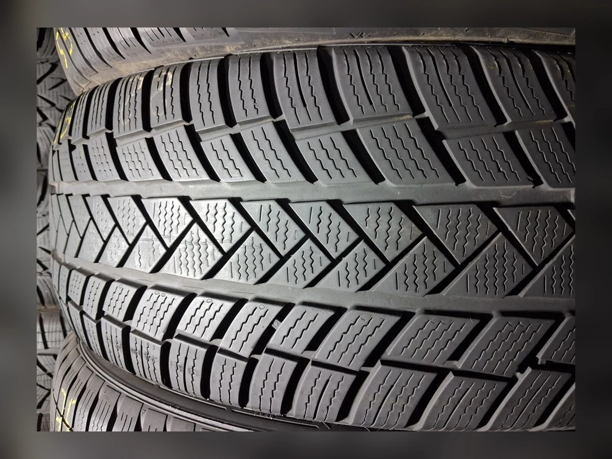 Vredestein — Vredestein 235/55 R19 — 235/55 R19