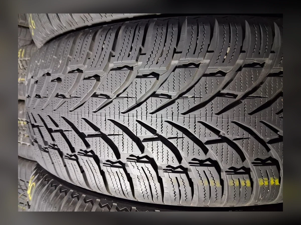 Nokian — Nokian 235/55 R19 — 235/55 R19