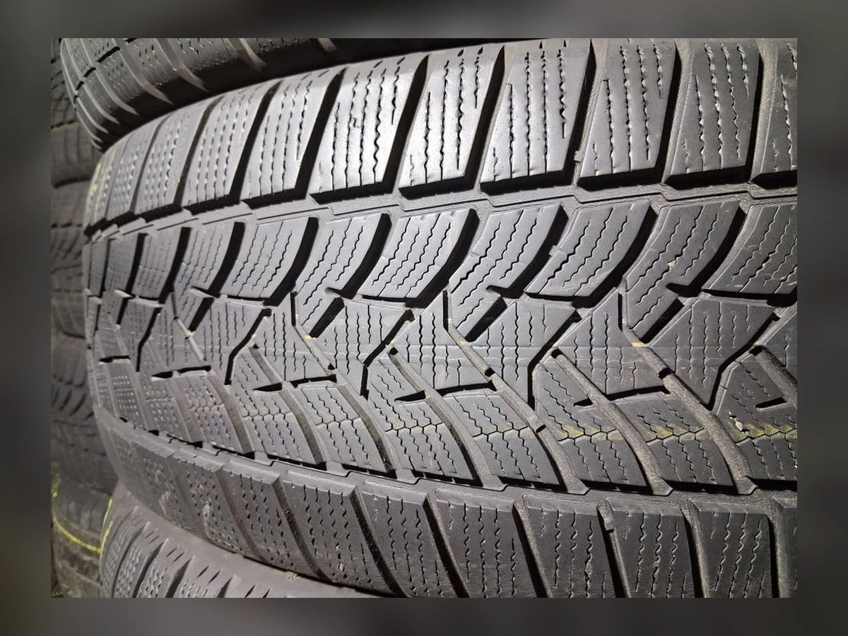 Dunlop — Dunlop 235/55 R19 — 235/55 R19