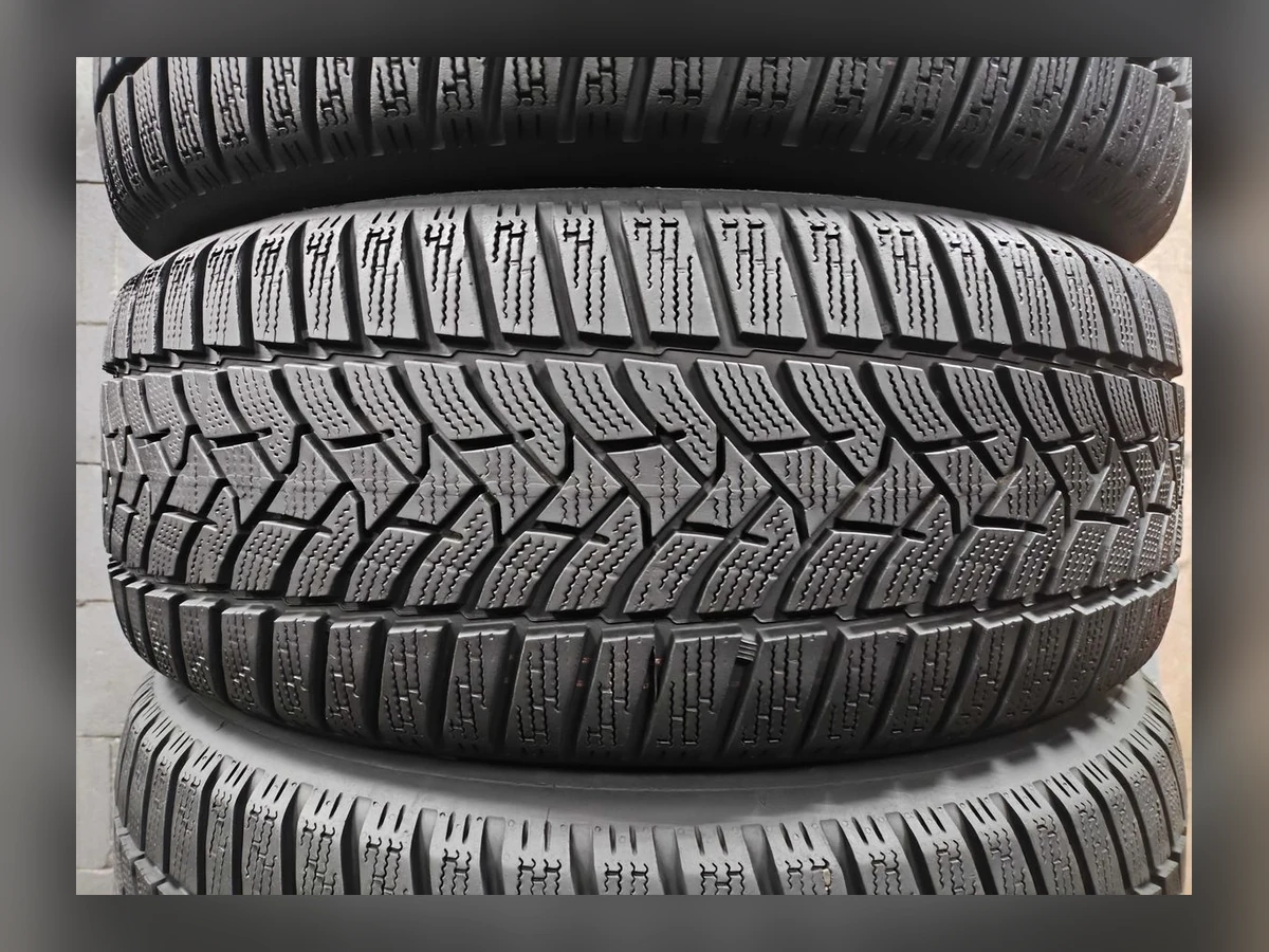 Dunlop — Dunlop 215/55 R17 — 215/55 R17