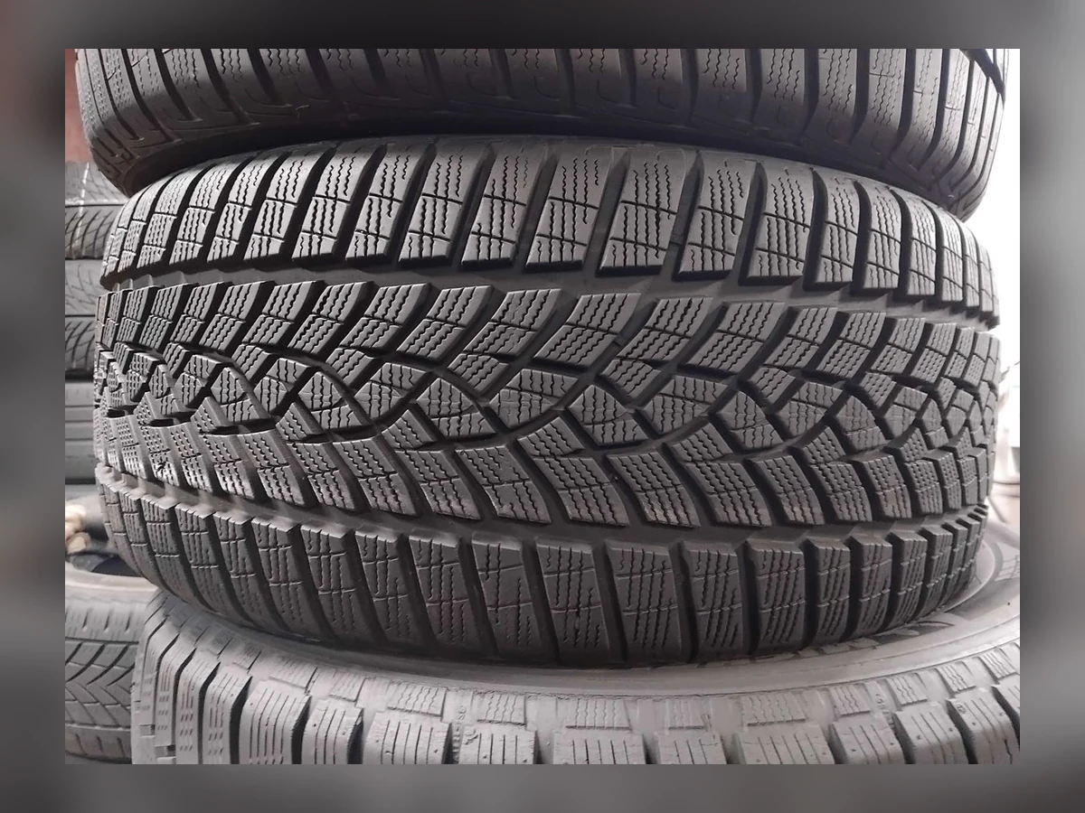 Goodyear — Goodyear 235/40 R19 — 235/40 R19