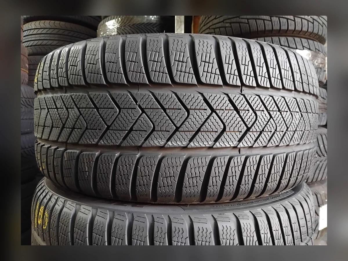 Pirelli — Pirelli 275/40 R18 — 275/40 R18
