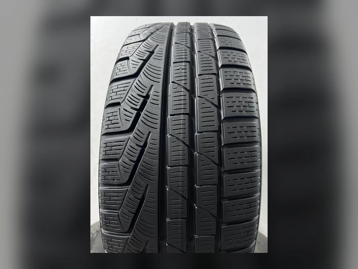 Pirelli — Pirelli 235/50 R19 — 235/50 R19