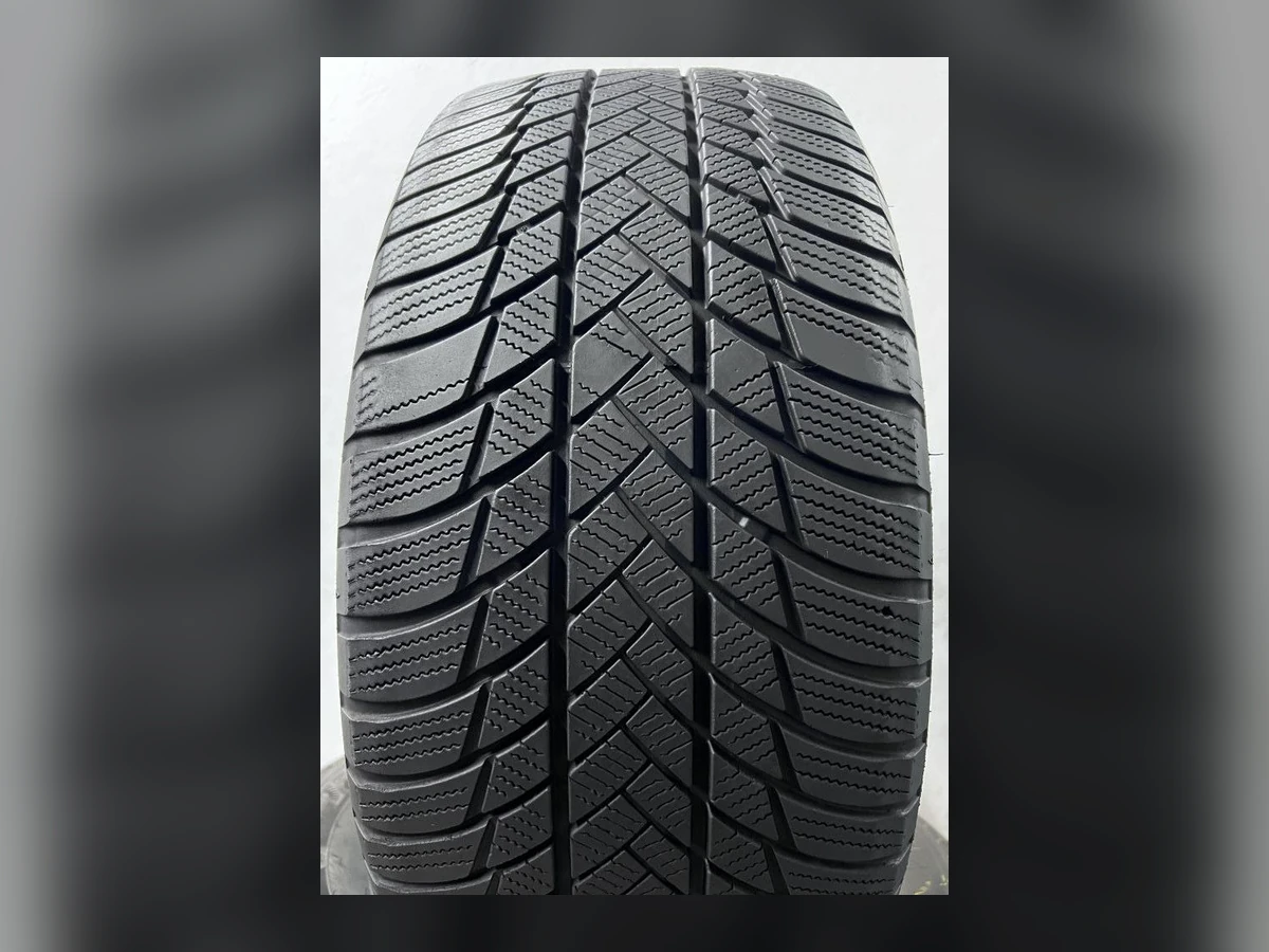 Bridgestone — Bridgestone 235/50 R19 — 235/50 R19