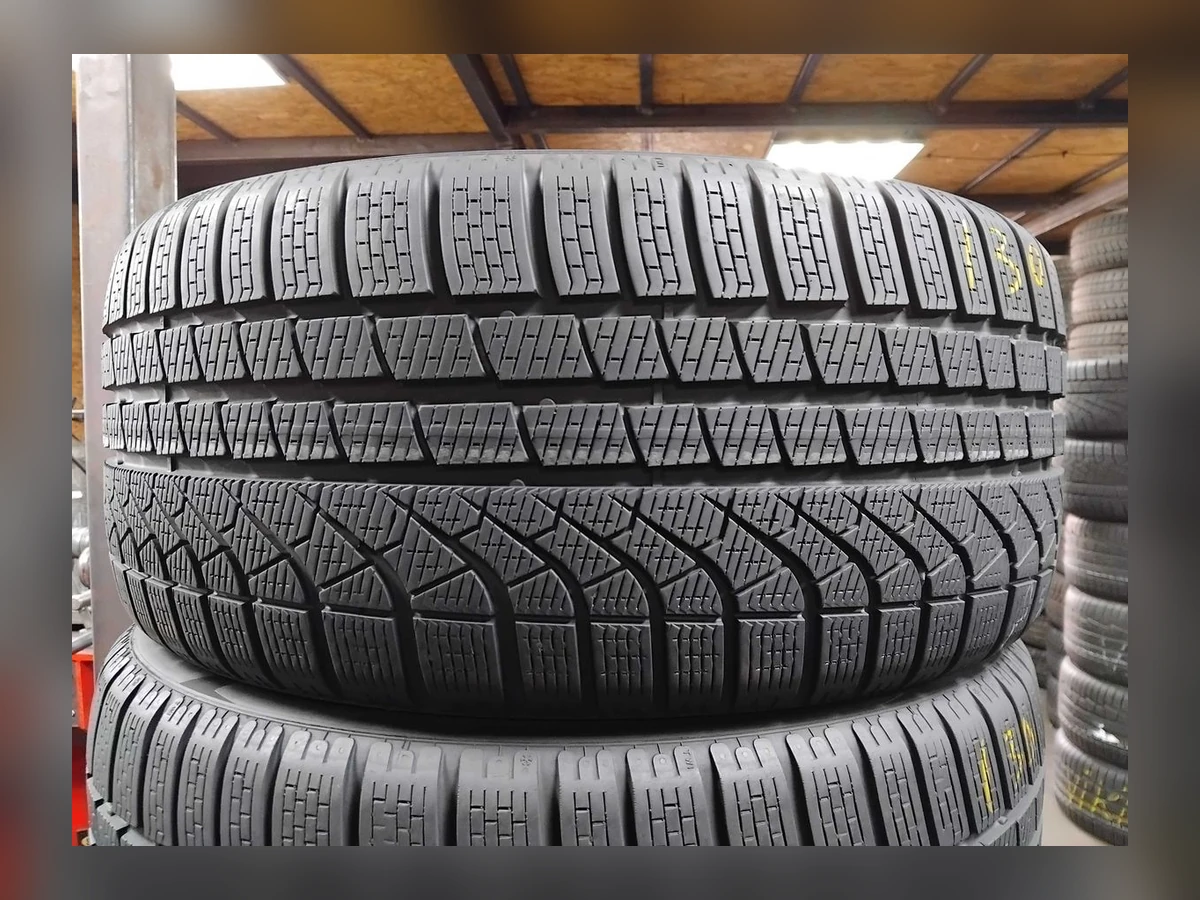 Pirelli — Pirelli 255/40 R19 — 255/40 R19