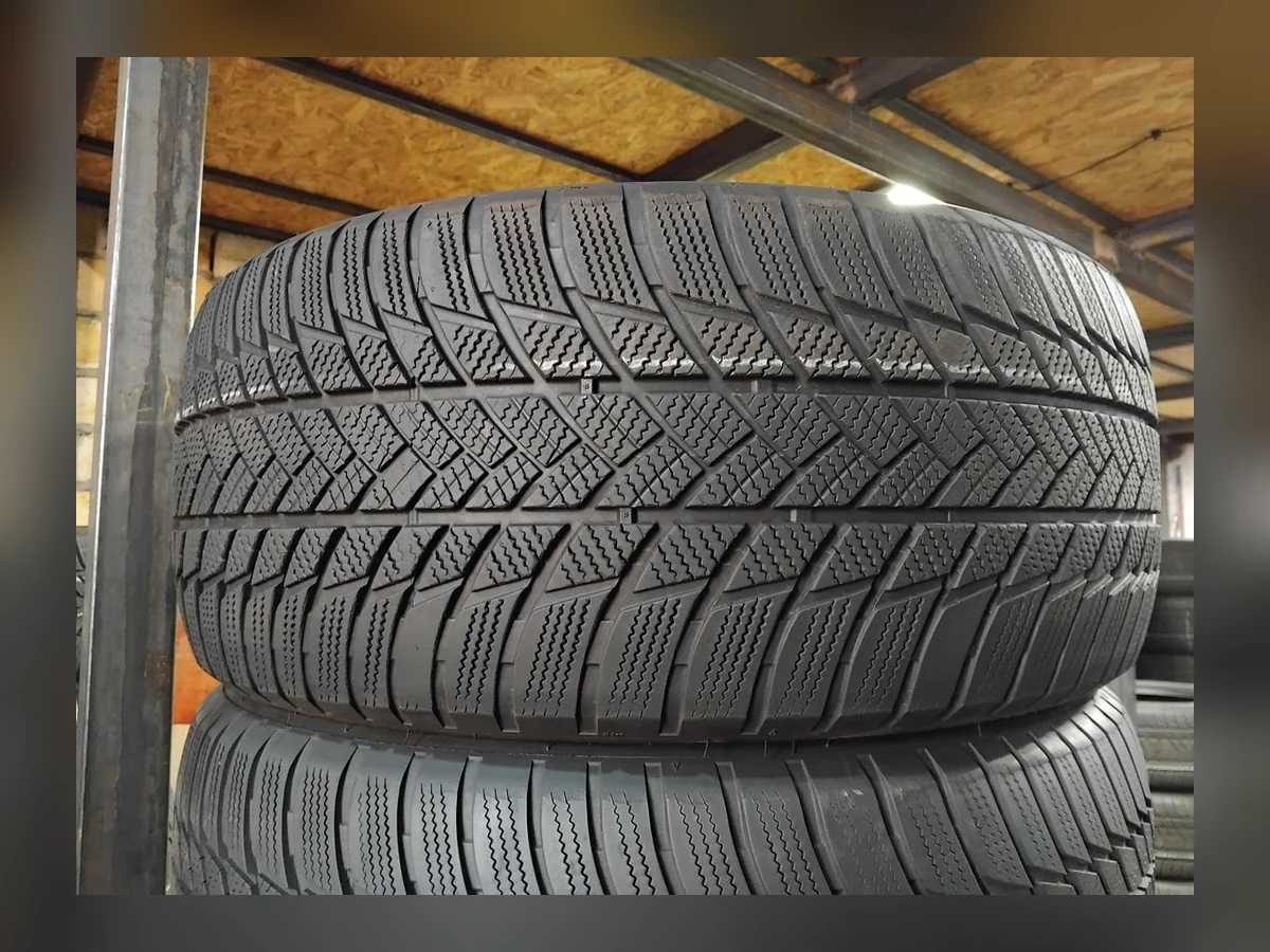 Bridgestone — Bridgestone 285/45 R21 — 285/45 R21