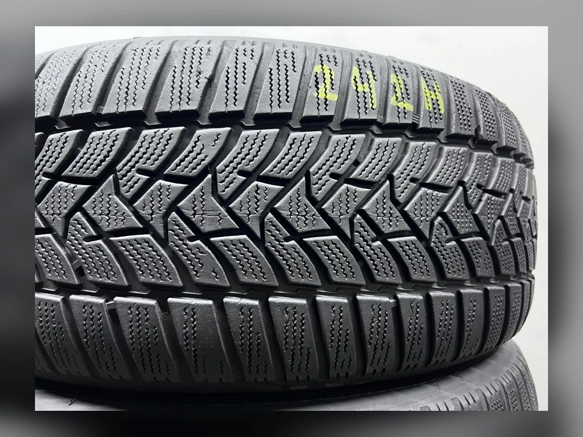 Dunlop — Dunlop 225/55 R17 — 225/55 R17