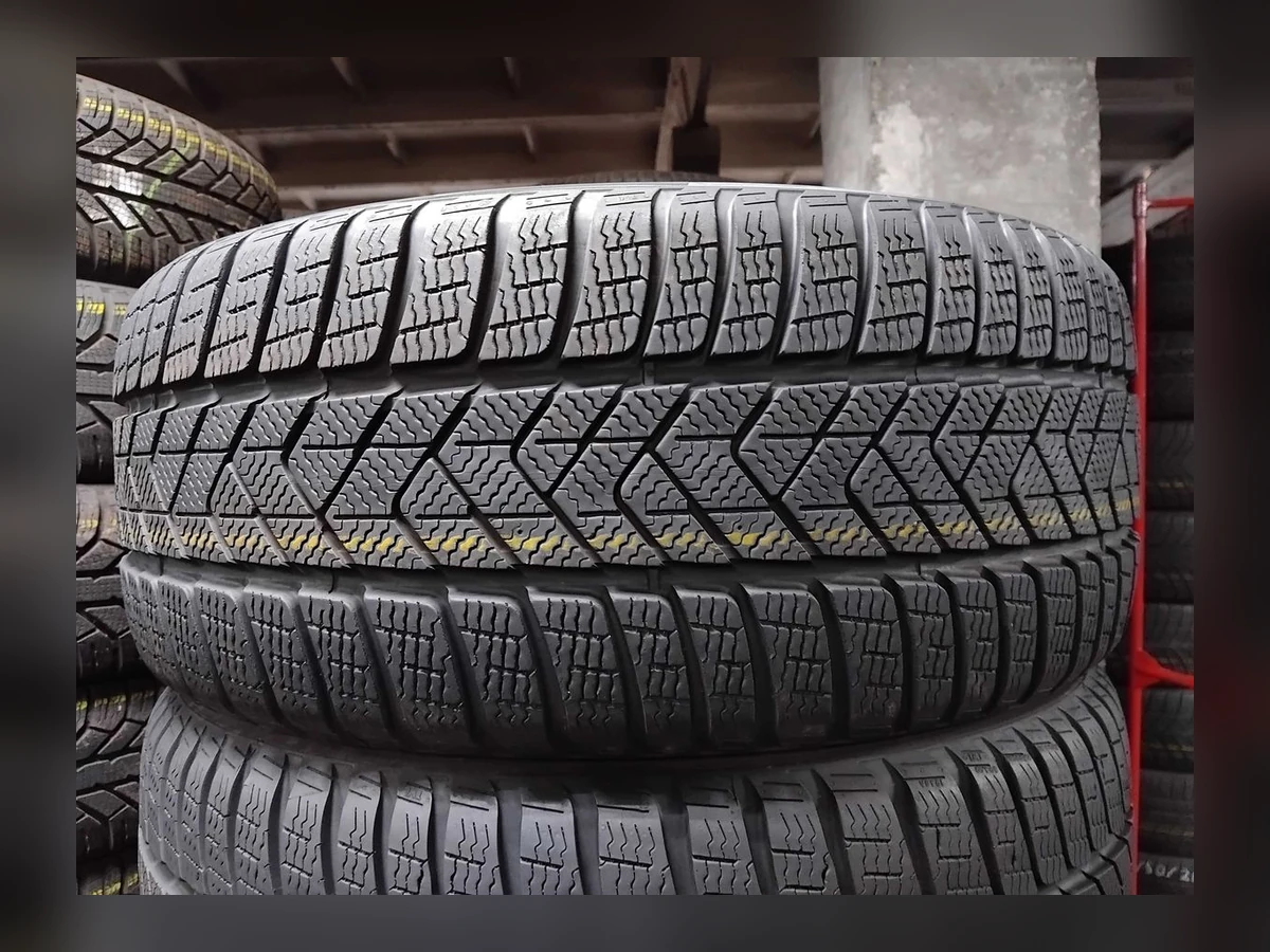 Pirelli — Pirelli 235/45 R18 — 235/45 R18