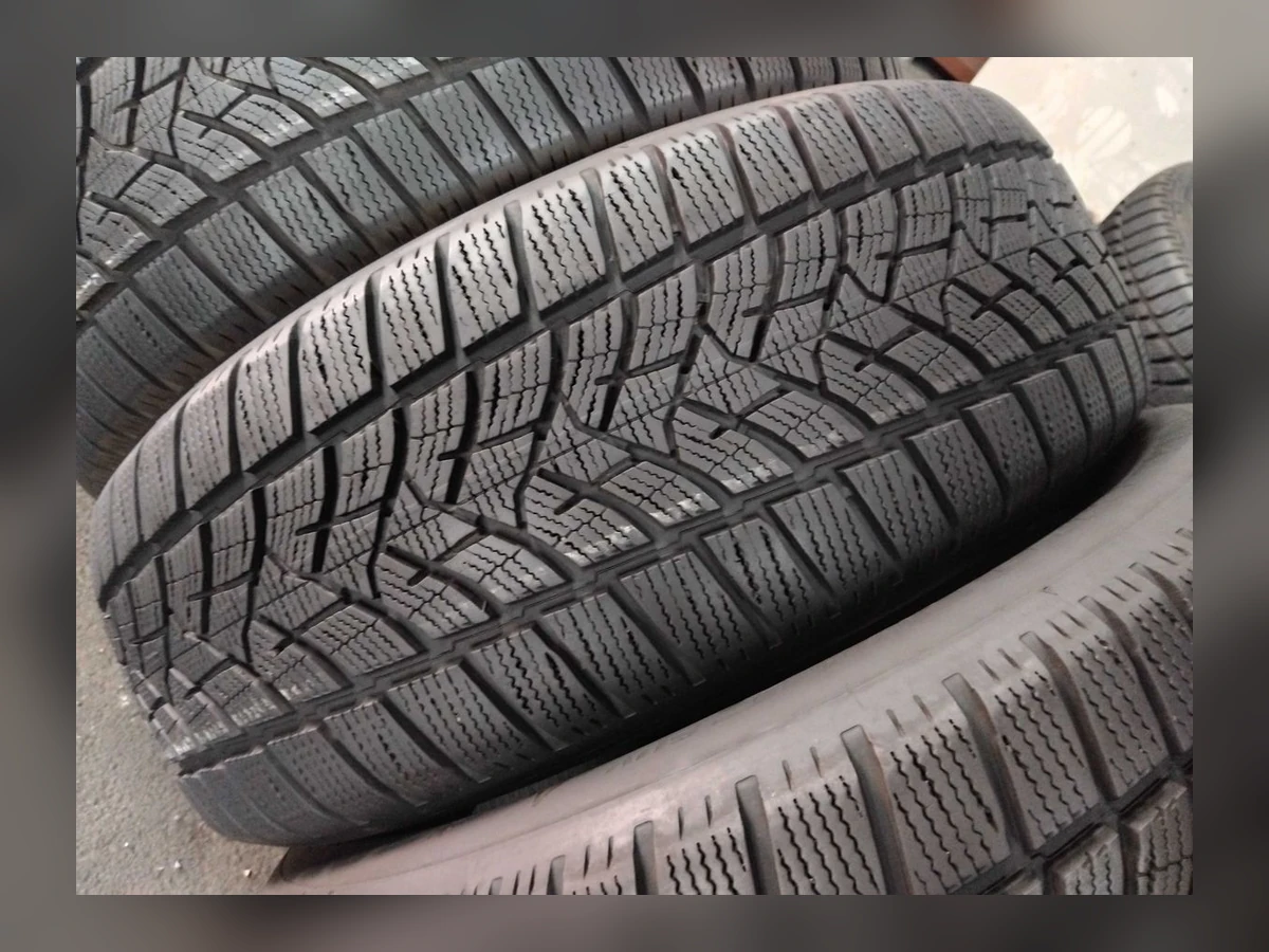 Dunlop — Dunlop 235/60 R18 — 235/60 R18