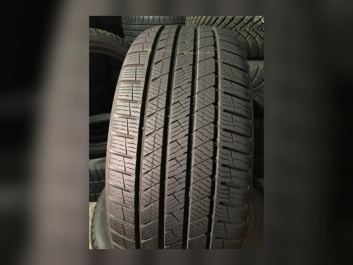 Vredestein — Vredestein 225/45 R18 — 225/45 R18