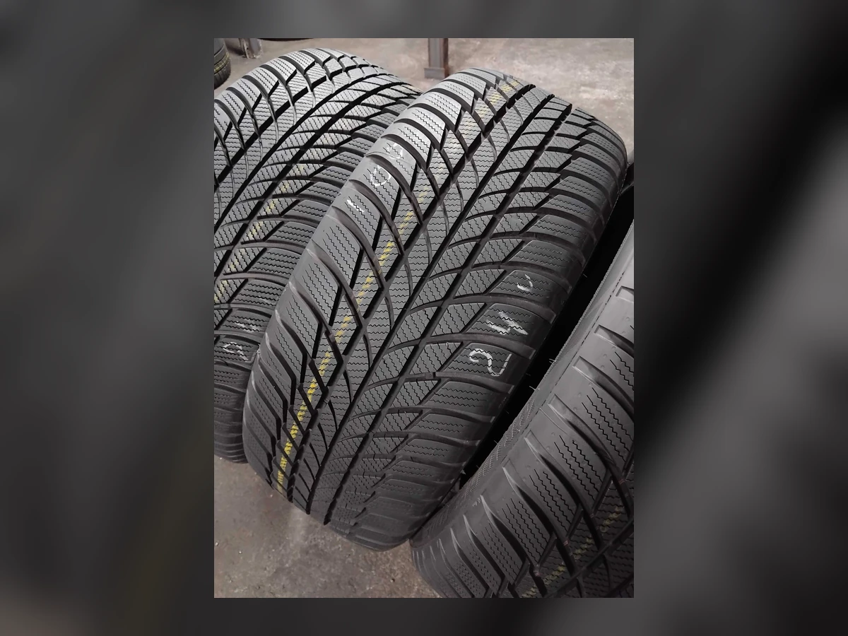 Bridgestone — Bridgestone 225/45 R18 — 225/45 R18