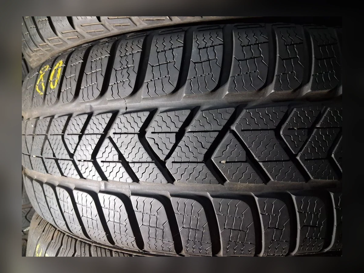 Pirelli — Pirelli 225/45 R18 — 225/45 R18