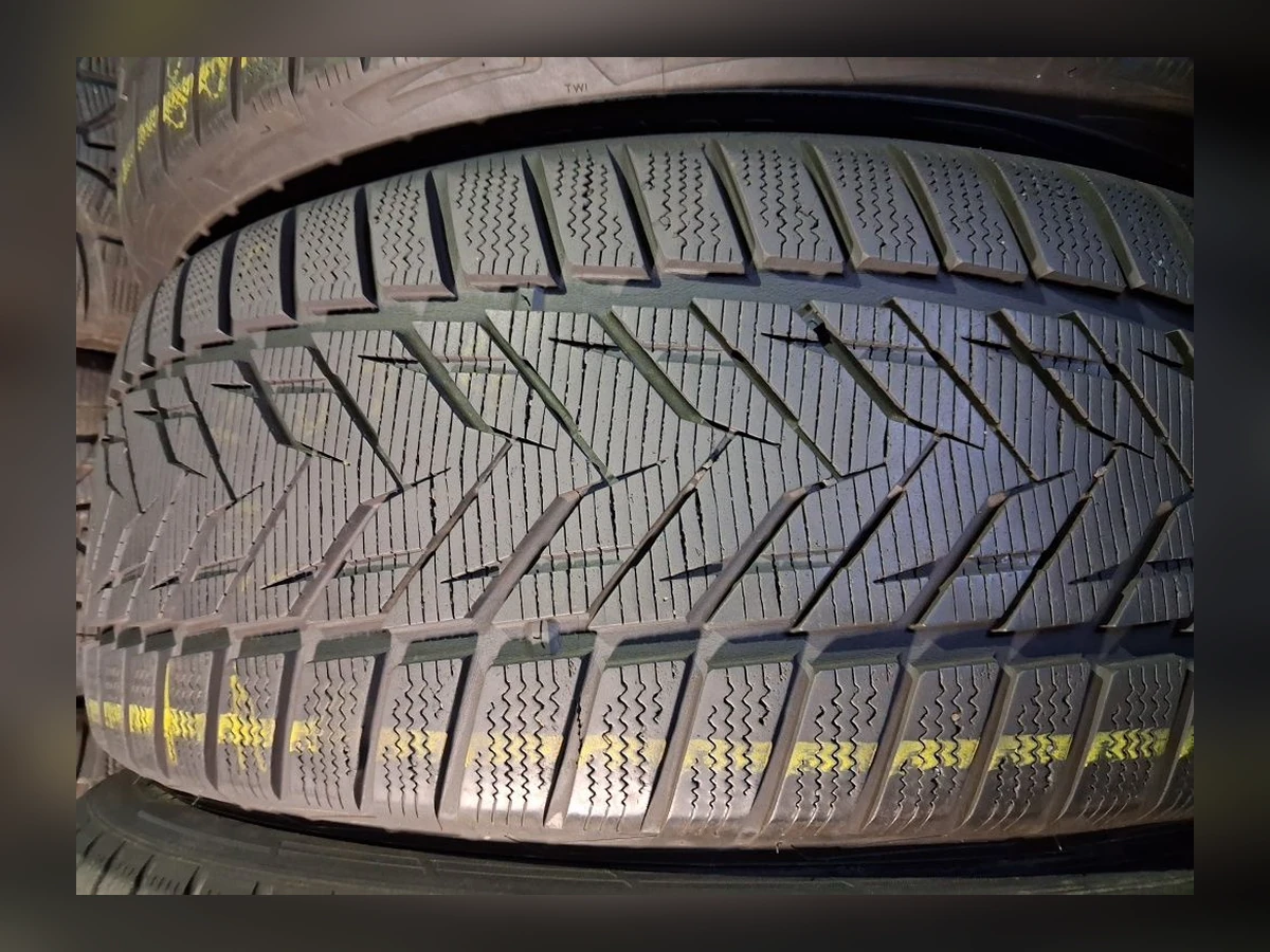 Michelin — Michelin 255/45 R20 — 255/45 R20