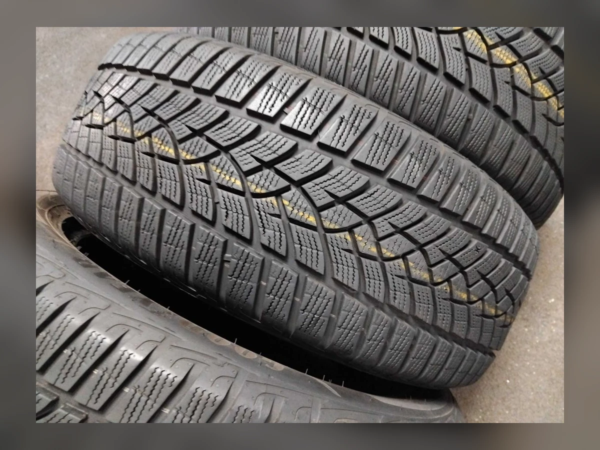 Goodyear — Goodyear 215/55 R17 — 215/55 R17
