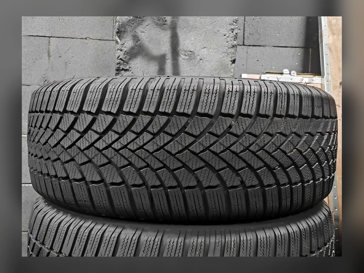 Bridgestone — Bridgestone 215/55 R17 — 215/55 R17