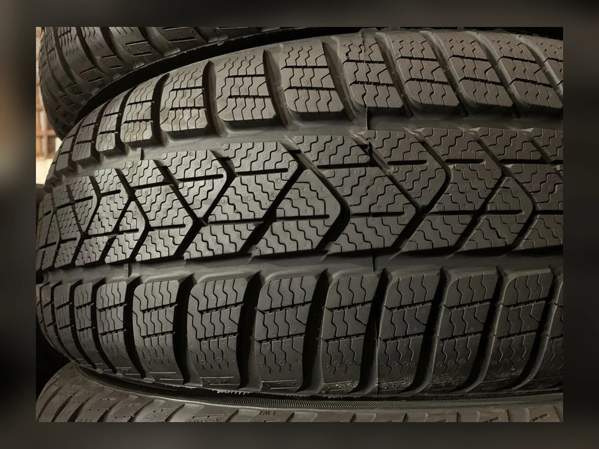 Pirelli — Pirelli 225/60 R17 — 225/60 R17