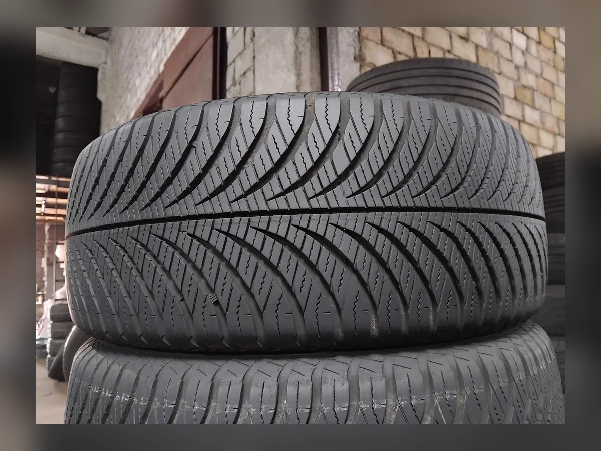 Goodyear — Goodyear 215/50 R17 — 215/50 R17