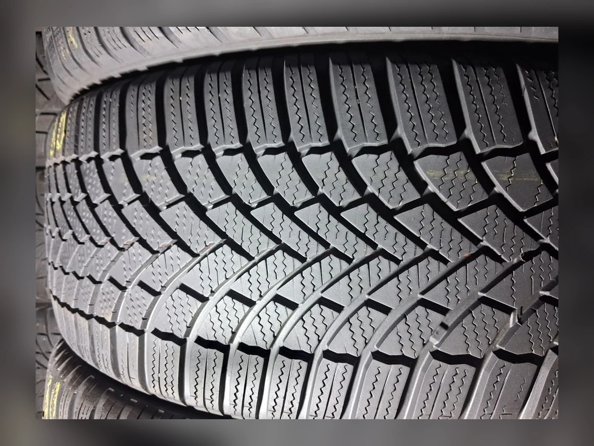Bridgestone — Bridgestone 235/50 R19 — 235/50 R19