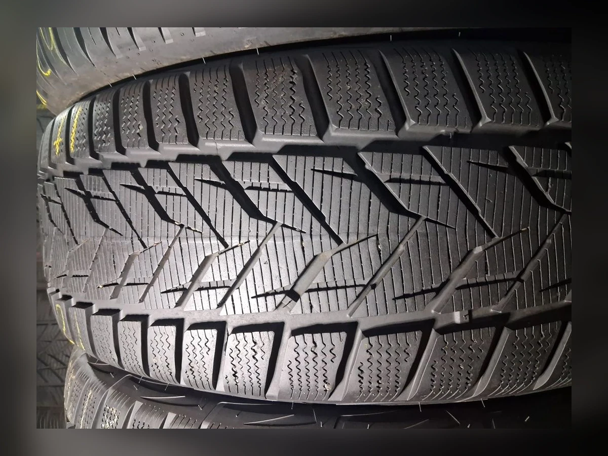 Michelin — Michelin 235/55 R18 — 235/55 R18