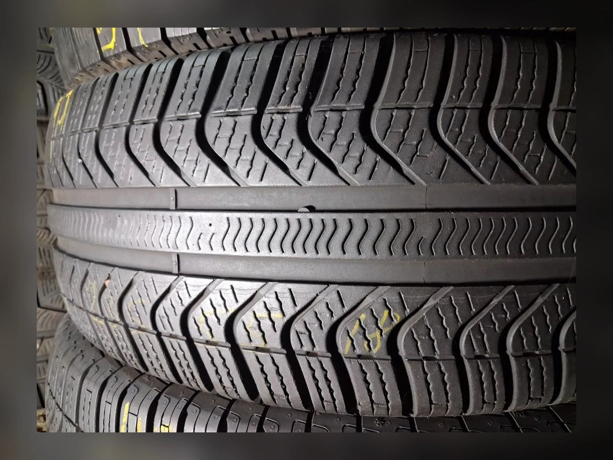 Michelin — Michelin 235/55 R18 — 235/55 R18