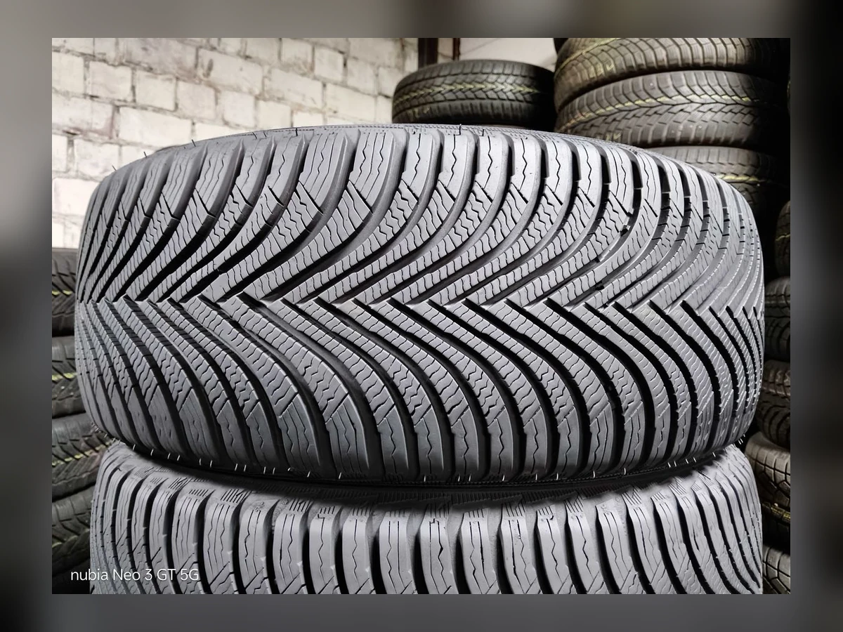 Michelin — Michelin 225/55 R17 — 225/55 R17