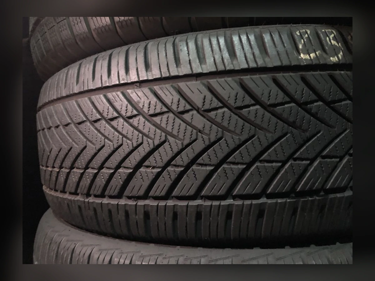 Toyo — 235/55 R18 — 235/55 R18