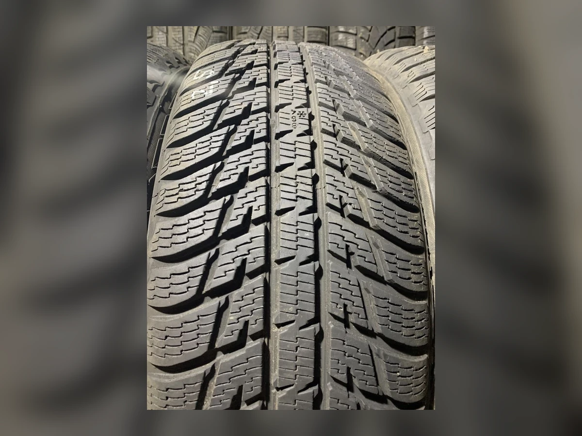 Nokian — Nokian 235/60 R18 — 235/60 R18