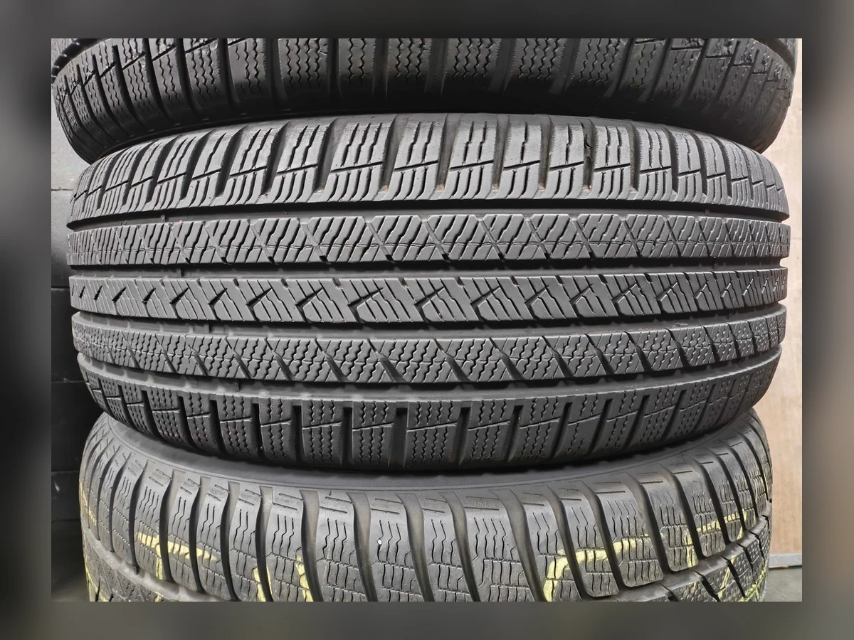 Vredestein — Vredestein 215/60 R17 — 215/60 R17
