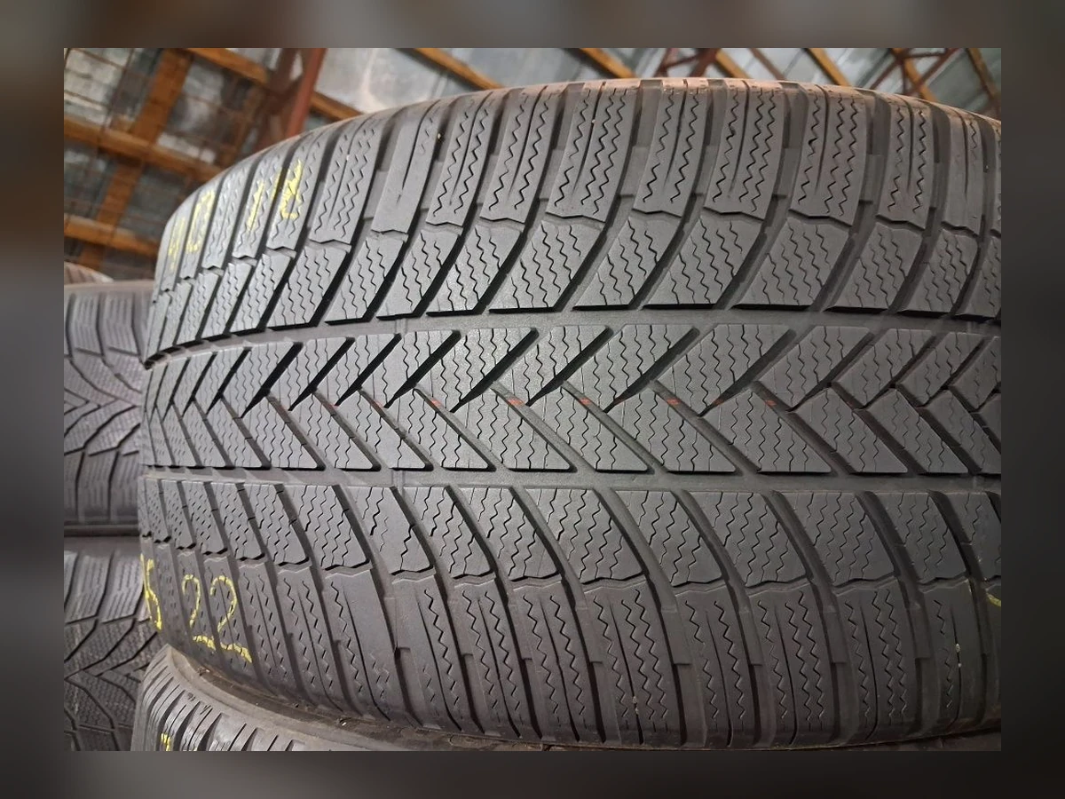 Michelin — Michelin 255/40 R18 — 255/40 R18